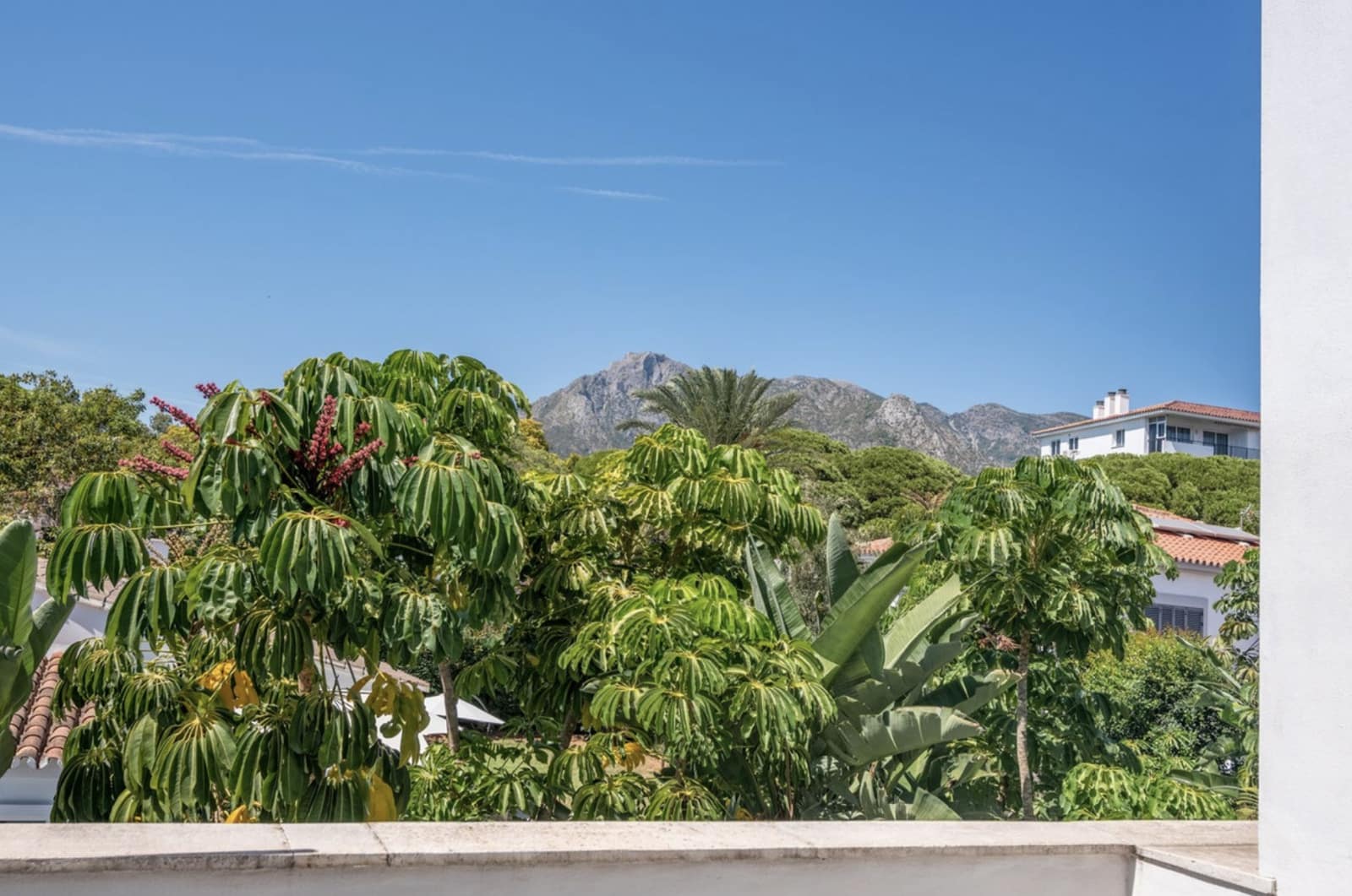 4 sovrum Villa till salu i Marbella med garage - 2 250 000 € (Ref: 9232534)