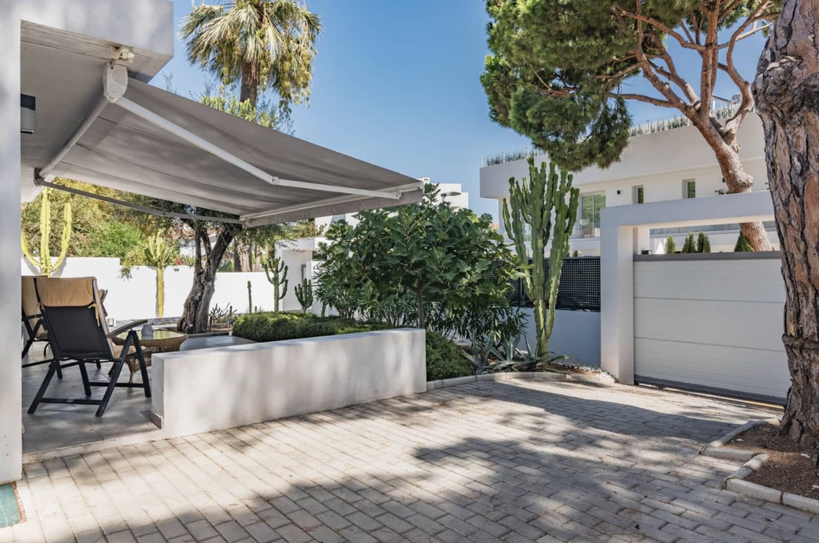 4 sovrum Villa till salu i Marbella med garage - 2 250 000 € (Ref: 9232534)