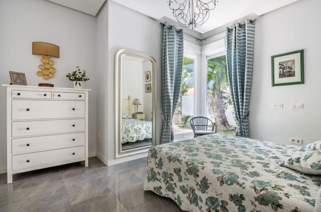4 makuuhuone Huvila myytävänä paikassa Marbella mukana 
autotalli - 2 250 000 € (Ref: 9232534)