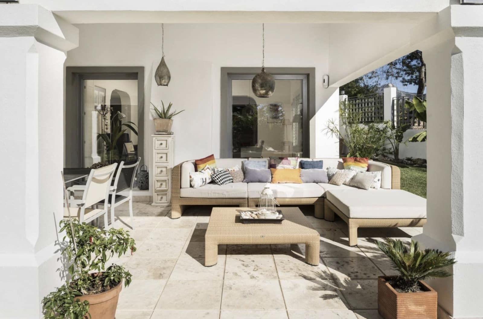 3 sovrum Villa till salu i La Quinta med pool - 2 250 000 € (Ref: 9232535)