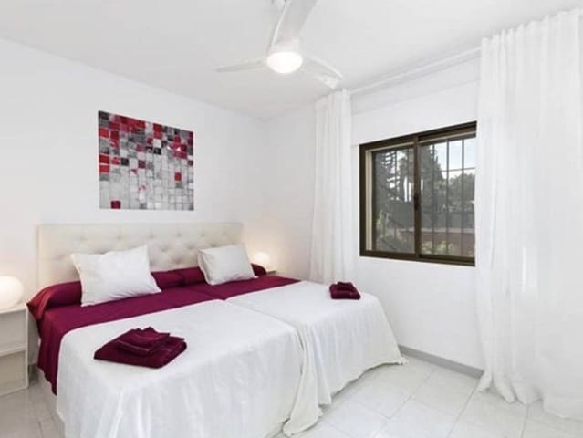 6 makuuhuone Huvila myytävänä paikassa Nueva Andalucia, Marbella mukana uima-altaan 
autotalli - 2 525 000 € (Ref: 9232536)