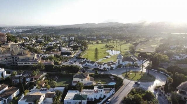 6 makuuhuone Huvila myytävänä paikassa Nueva Andalucia, Marbella mukana uima-altaan 
autotalli - 2 525 000 € (Ref: 9232536)