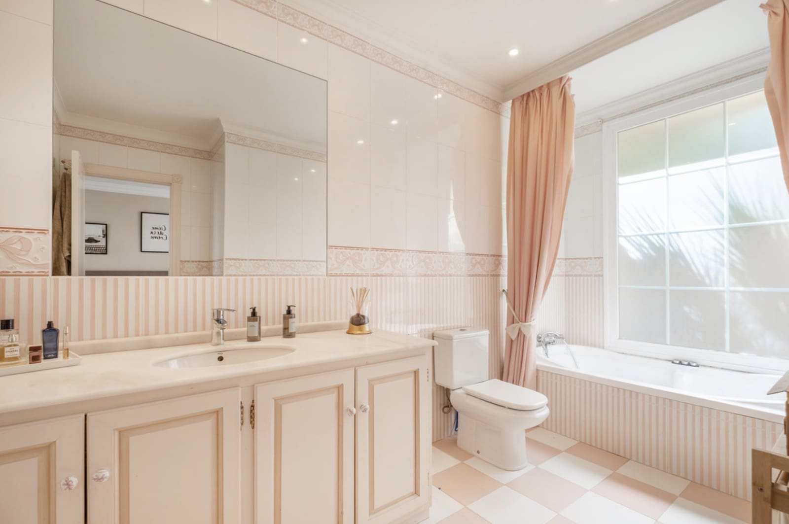 5 chambre Villa/Maison à vendre à Benahavis avec piscine garage - 2 300 000 € (Ref: 9236405)