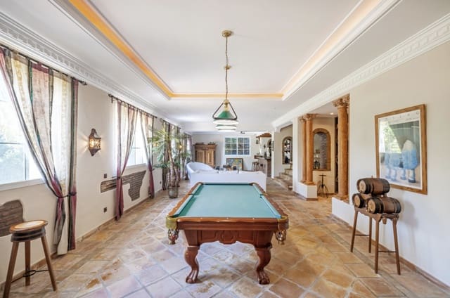 5 chambre Villa/Maison à vendre à Benahavís avec piscine garage - 2 300 000 € (Ref: 9236405)