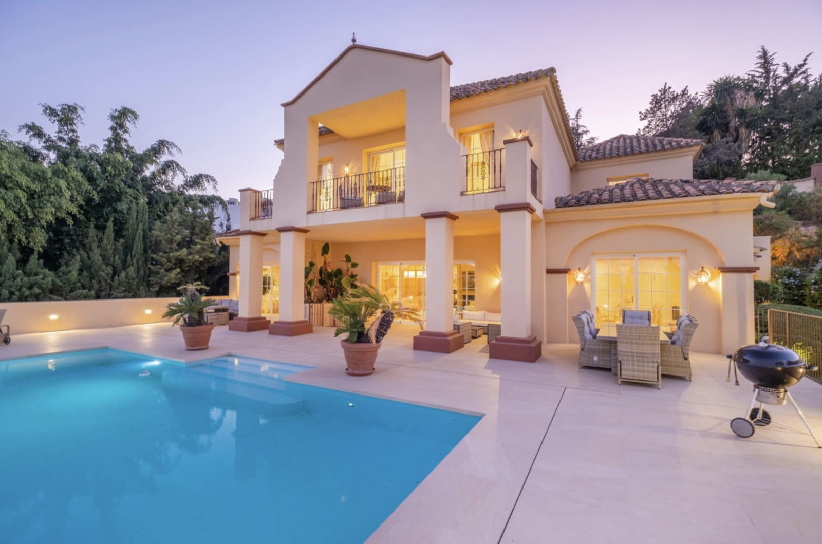 Chalet de 5 habitaciones en Benahavís en venta con piscina garaje - 2.300.000 € (Ref: 9236405)
