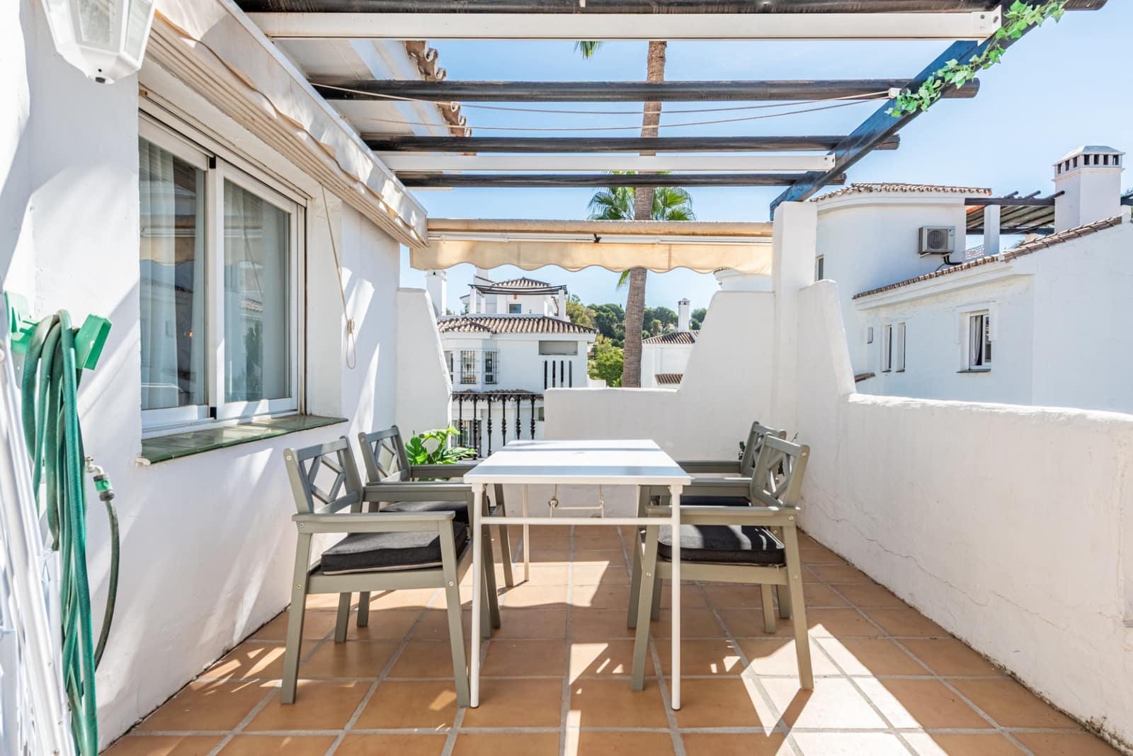 2 quarto Penthouse para venda em Marbella com piscina - 499 000 € (Ref: 9236406)