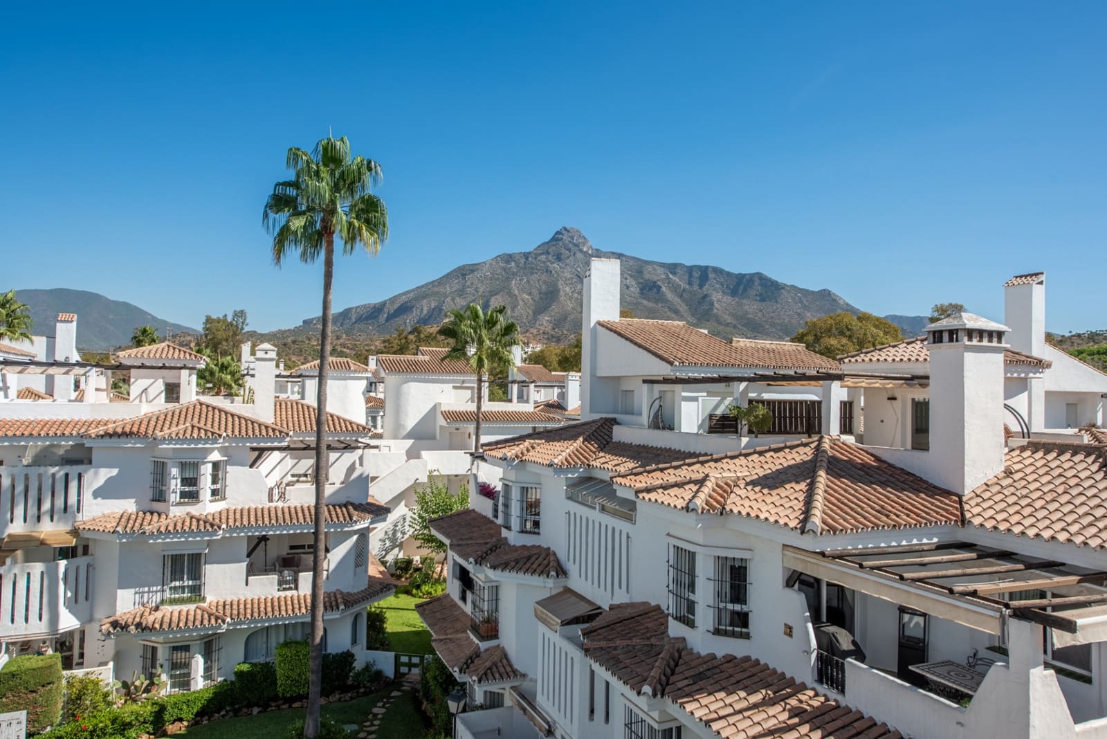 2 quarto Penthouse para venda em Marbella com piscina - 499 000 € (Ref: 9236406)
