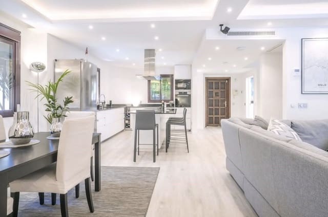 4 slaapkamer Halfvrijstaande villa te koop in Golden Mile, Marbella met zwembad garage - € 1.700.000 (Ref: 9239847)