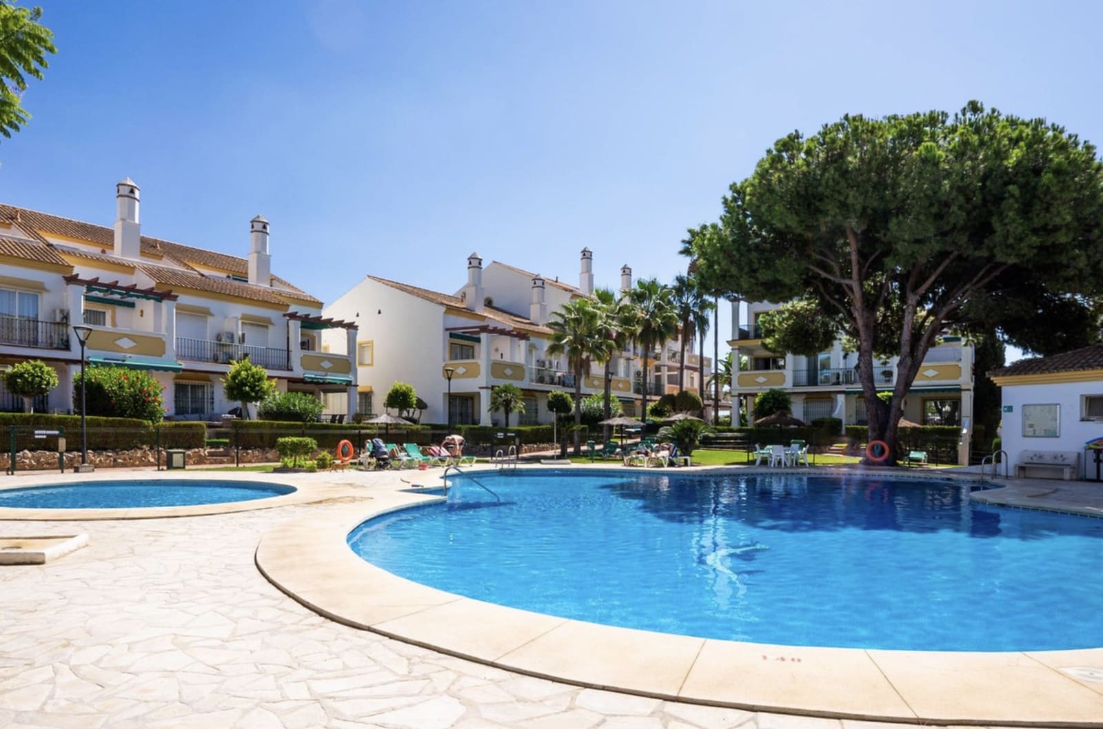 3 slaapkamer Penthouse te koop in Marbella met zwembad garage - € 749.990 (Ref: 9239848)