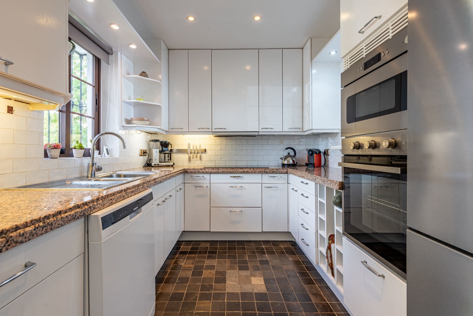 3 makuuhuone Kattohuoneisto myytävänä paikassa Benahavis mukana uima-altaan - 925 000 € (Ref: 9242867)