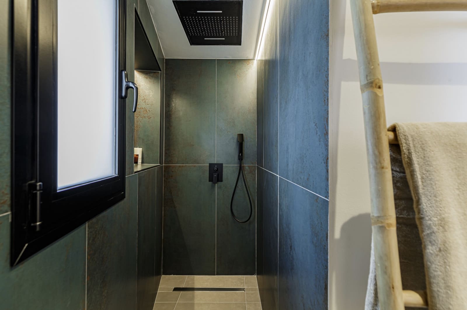 3 slaapkamer Appartement te koop in Nueva Andalucia met zwembad garage - € 795.000 (Ref: 9251990)