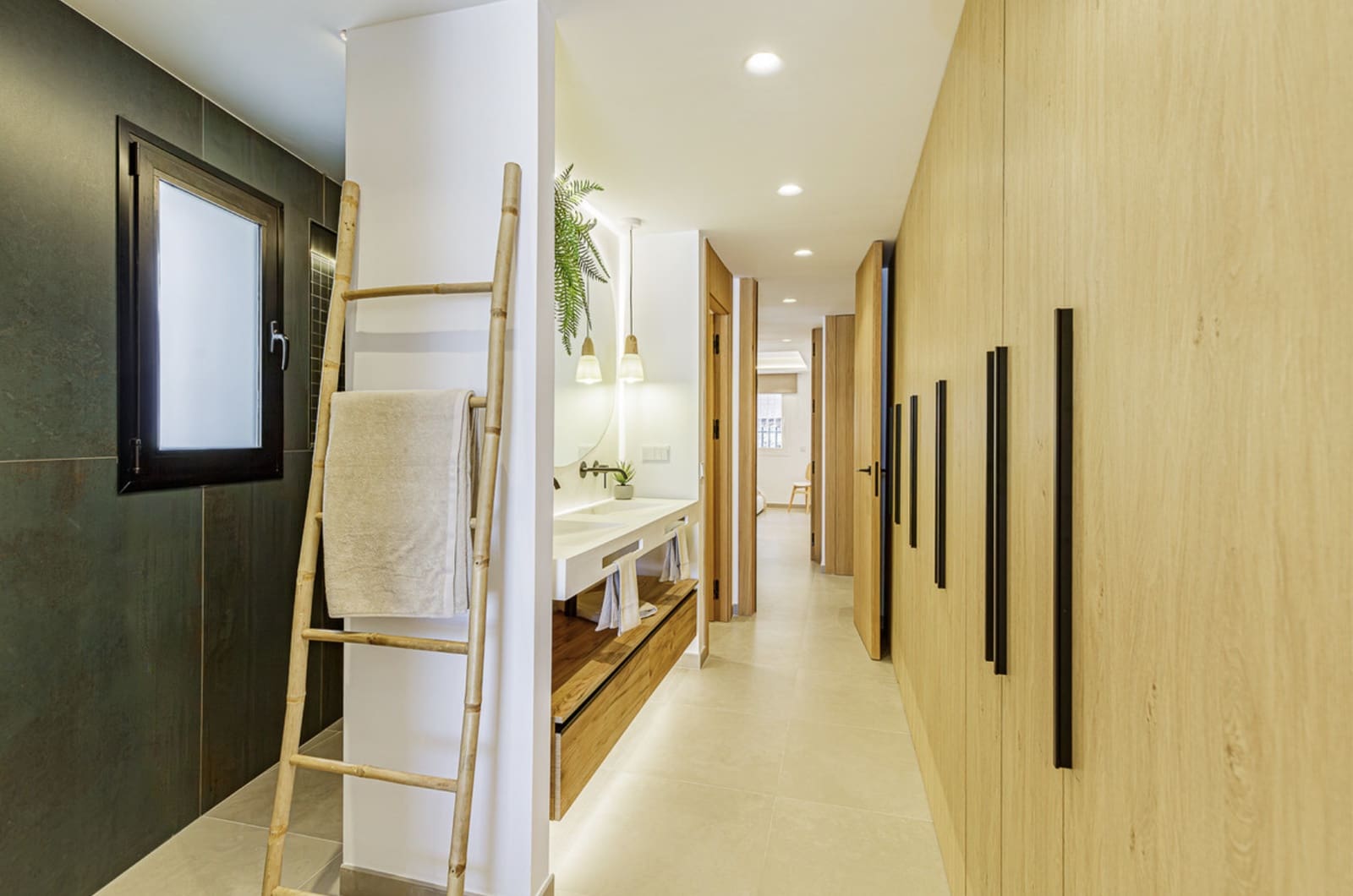 3 slaapkamer Appartement te koop in Nueva Andalucia met zwembad garage - € 795.000 (Ref: 9251990)