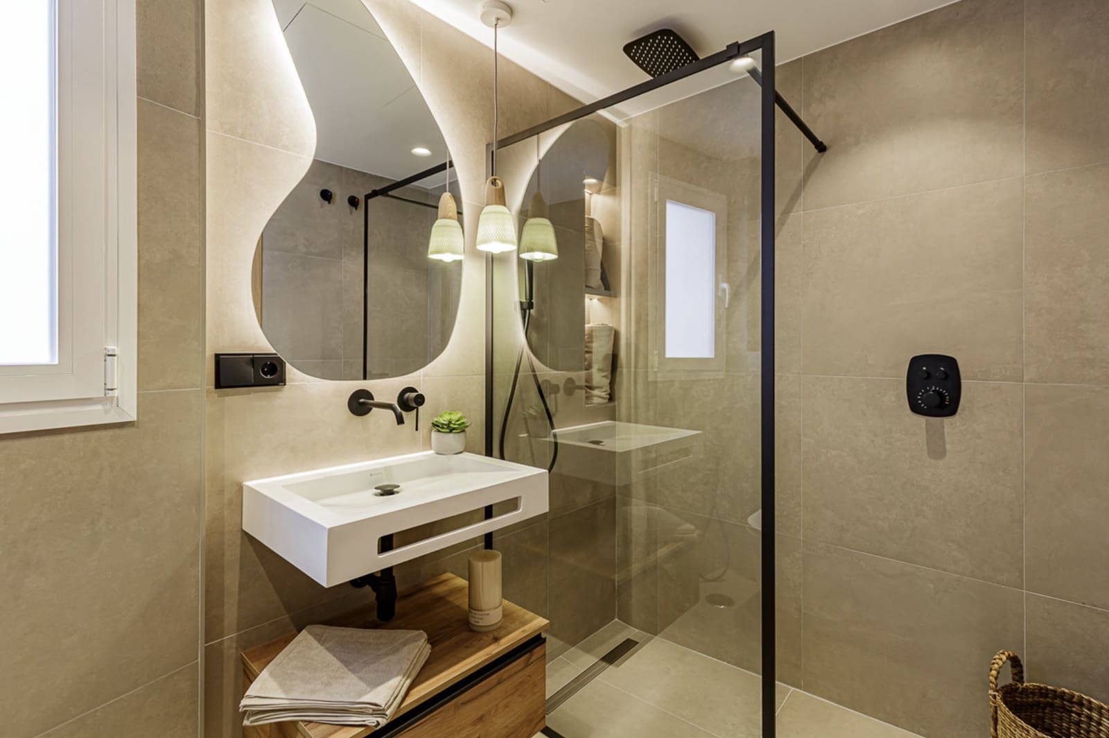 3 slaapkamer Appartement te koop in Nueva Andalucia met zwembad garage - € 795.000 (Ref: 9251990)