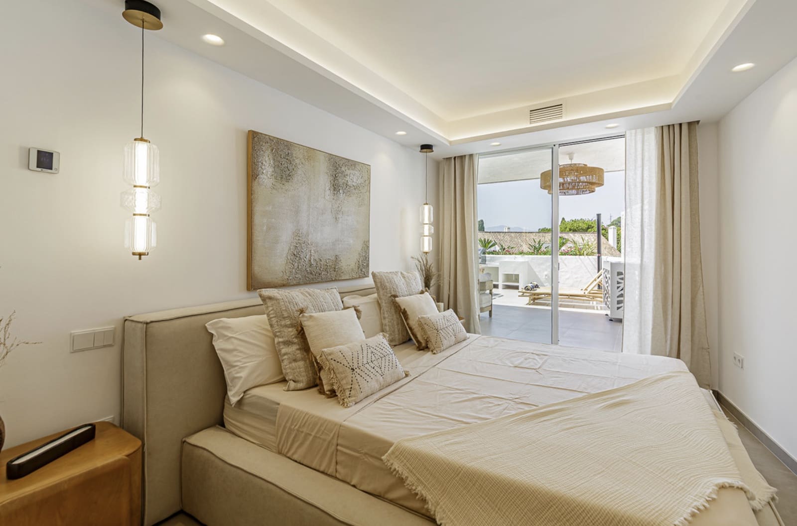 3 soveværelse Lejlighed til salg i Nueva Andalucia med swimmingpool garage - € 795.000 (Ref: 9251990)