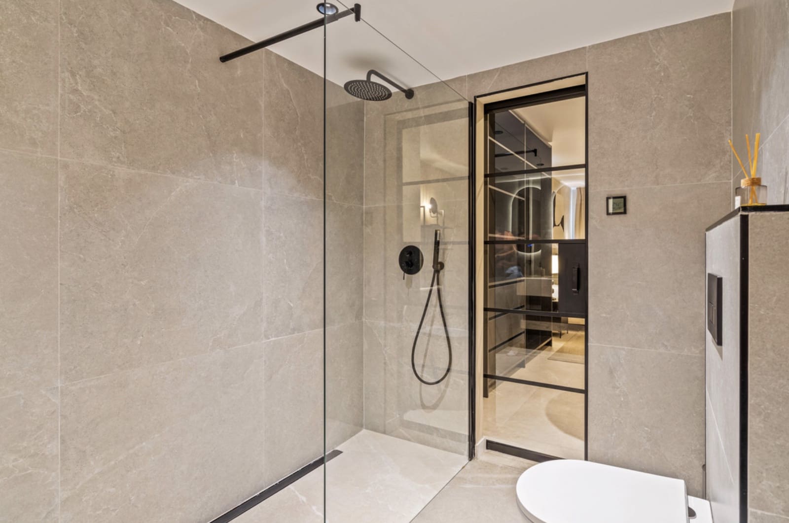 Apartamento de 4 habitaciones en Nueva Andalucia en venta con piscina garaje - 825.000 € (Ref: 9251992)