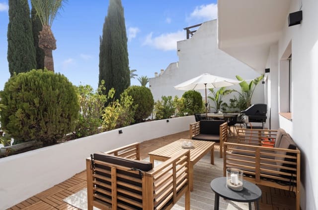 4 slaapkamer Appartement te koop in Nueva Andalucia, Marbella met zwembad garage - € 825.000 (Ref: 9251992)