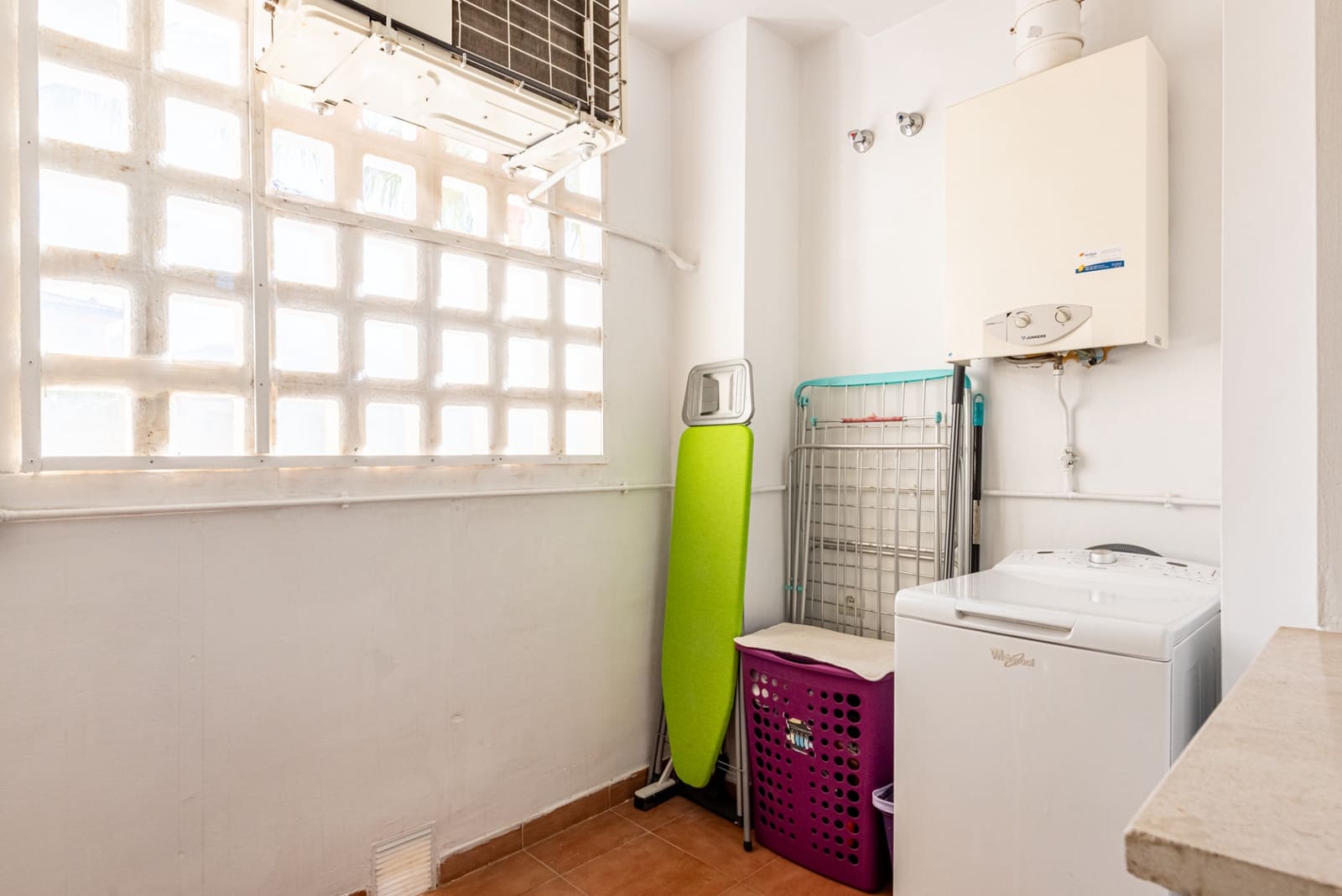 Apartamento de 2 habitaciones en San Pedro de Alcantara en venta con piscina garaje - 550.000 € (Ref: 9251993)