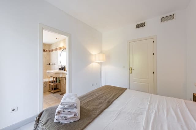 2 sovrum Lägenhet till salu i La Quinta, Benahavís med pool garage - 429 000 € (Ref: 9255023)