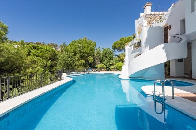 2 chambre Appartement à vendre à La Quinta, Benahavís avec piscine garage - 379 000 € (Ref: 9255023)