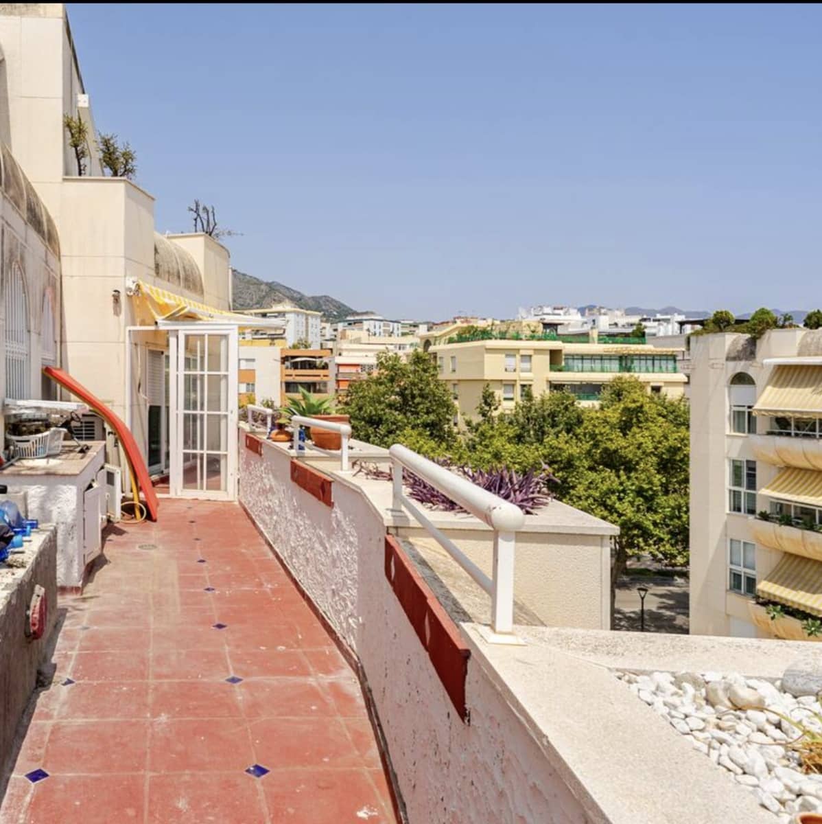3 slaapkamer Penthouse te koop in Marbella met zwembad garage - € 1.350.000 (Ref: 9255025)