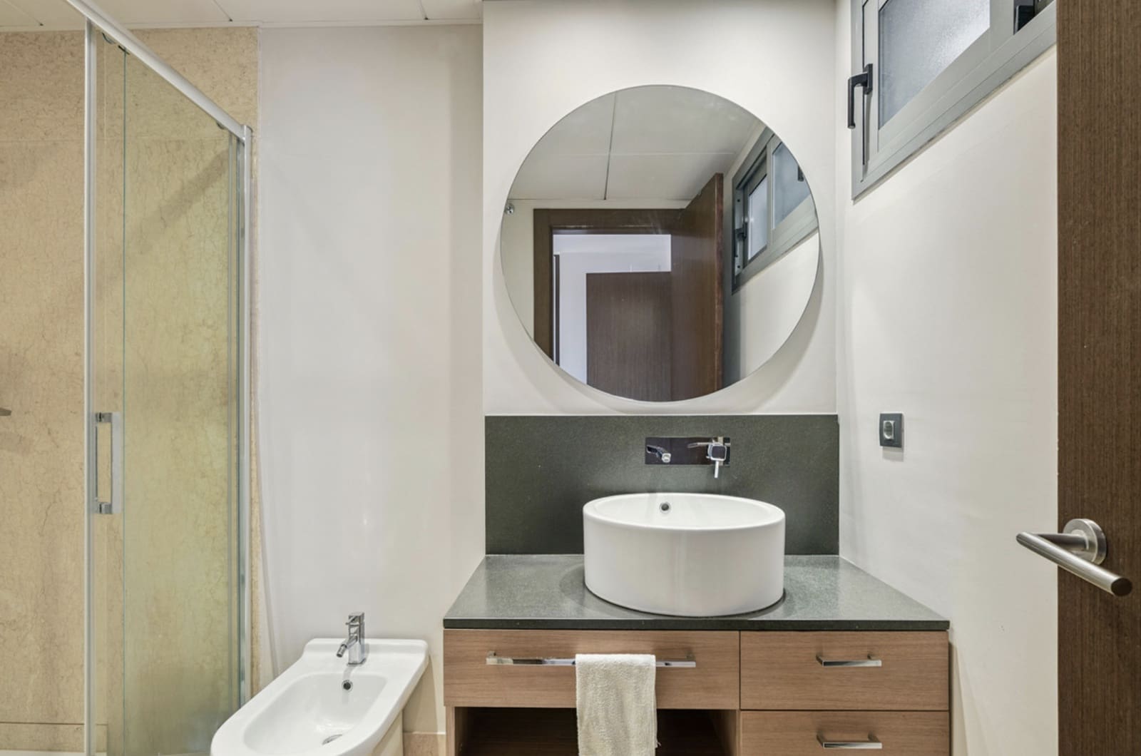 2 slaapkamer Appartement te koop in Benahavis met zwembad garage - € 675.000 (Ref: 9255027)