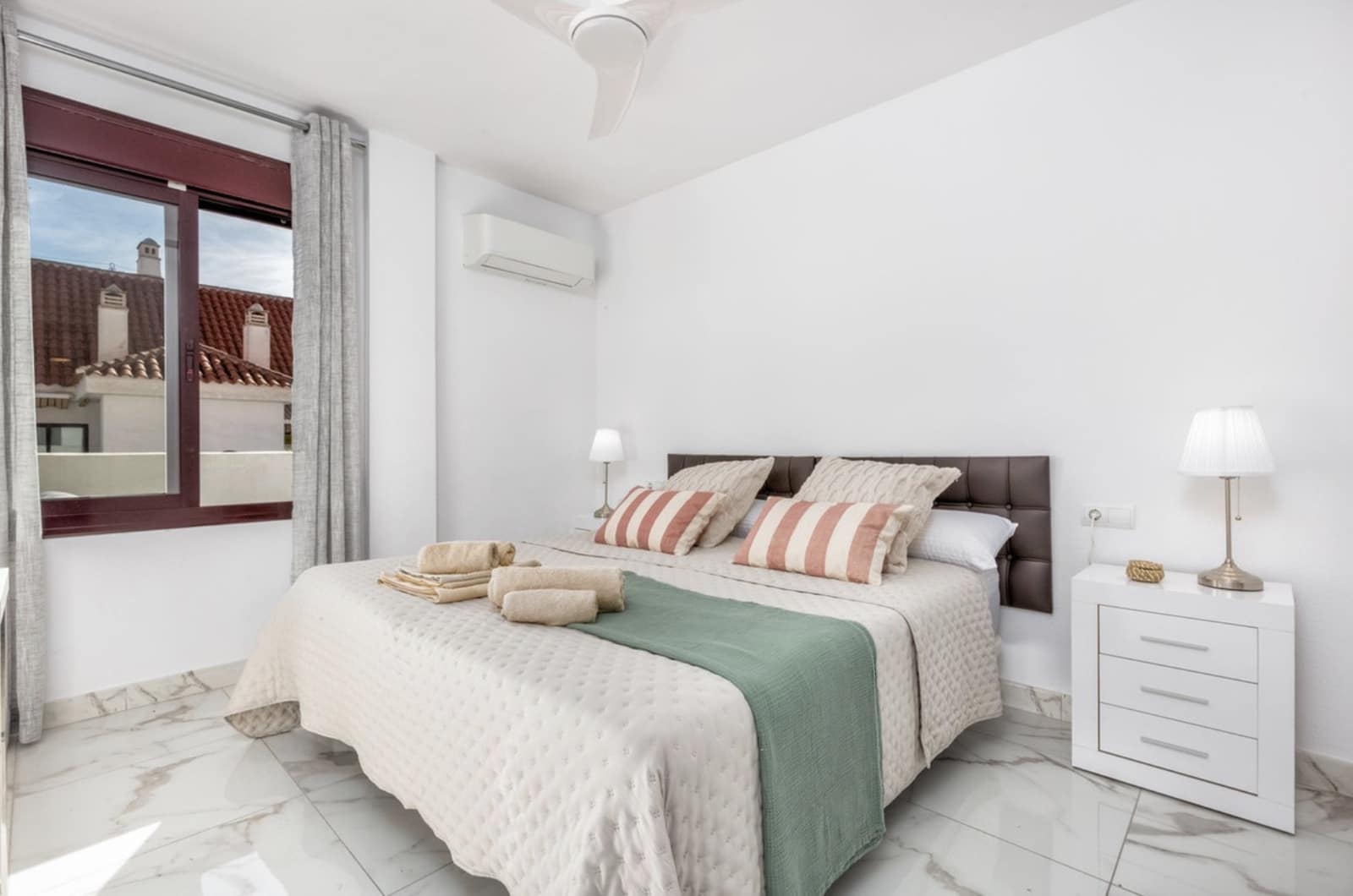 3 sovrum Lägenhet till salu i Marbella med pool garage - 695 000 € (Ref: 9257106)