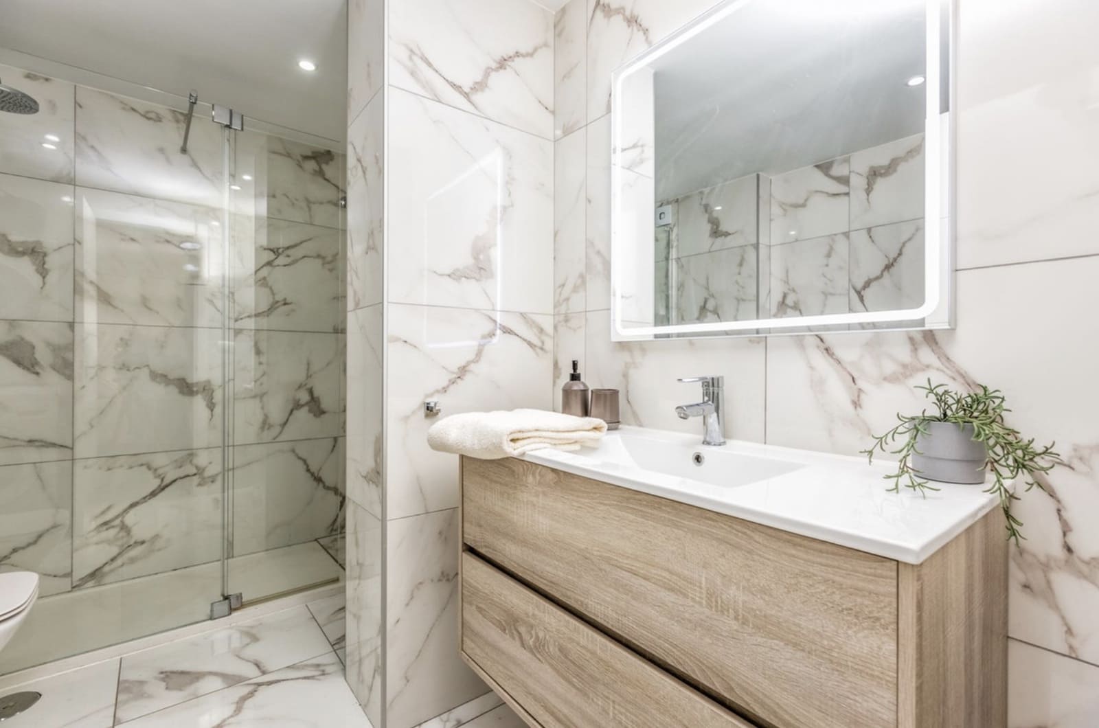 3 sovrum Lägenhet till salu i Marbella med pool garage - 695 000 € (Ref: 9257106)