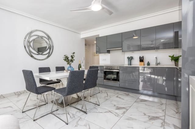 3 sovrum Lägenhet till salu i Marbella med pool garage - 695 000 € (Ref: 9257106)