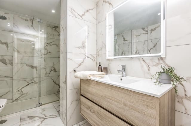 3 sovrum Lägenhet till salu i Marbella med pool garage - 695 000 € (Ref: 9257106)