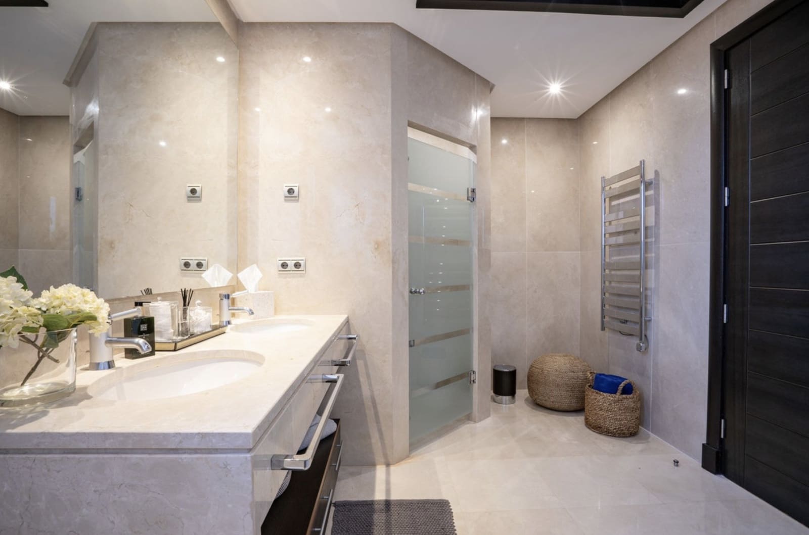 3 soveværelse Penthouse til salg i Puerto Banus med swimmingpool garage - € 3.950.000 (Ref: 9257107)