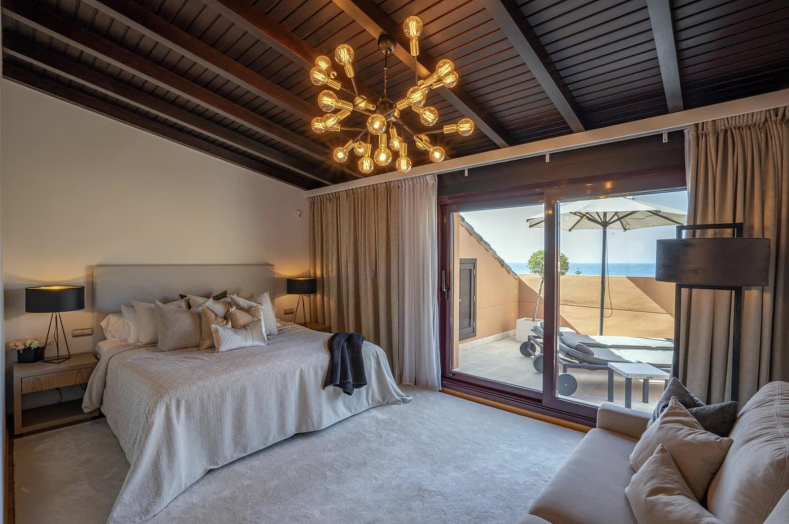 3 soveværelse Penthouse til salg i Puerto Banus med swimmingpool garage - € 3.950.000 (Ref: 9257107)