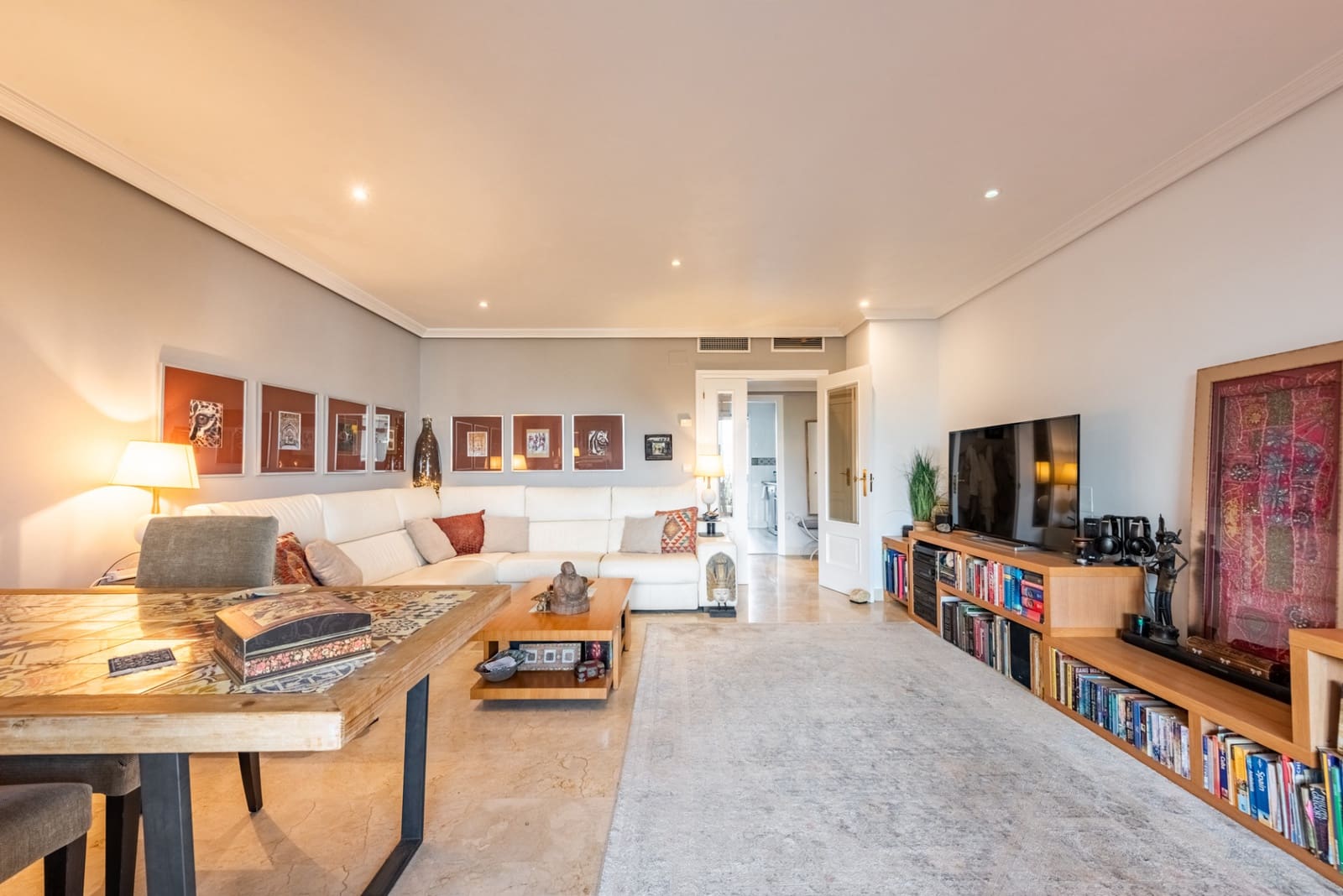 3 sovrum Lägenhet till salu i New Golden Mile med pool garage - 499 000 € (Ref: 9269330)