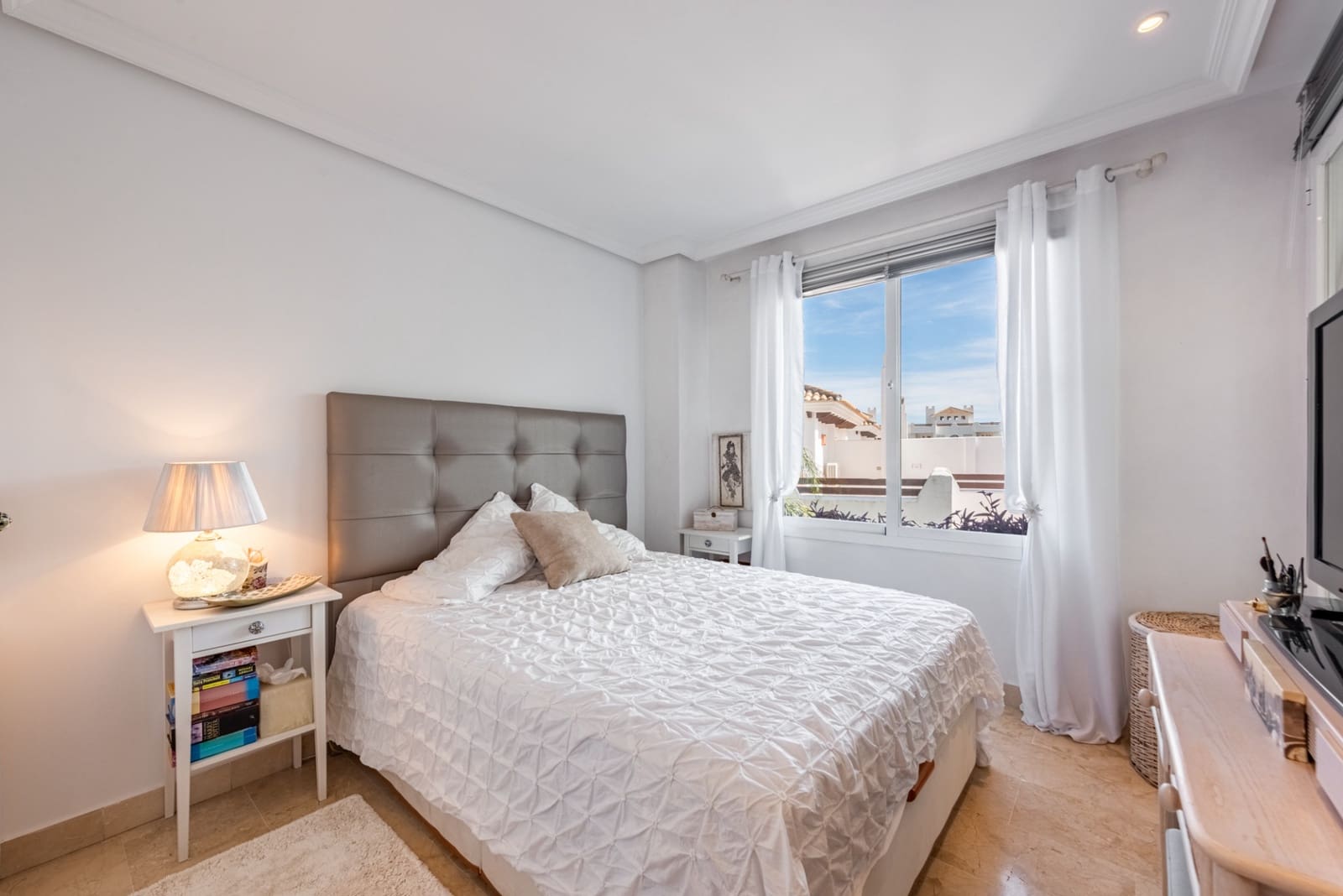 3 sovrum Lägenhet till salu i New Golden Mile med pool garage - 499 000 € (Ref: 9269330)