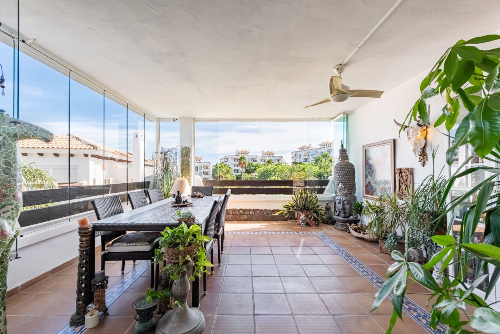 3 sovrum Lägenhet till salu i New Golden Mile med pool garage - 499 000 € (Ref: 9269330)