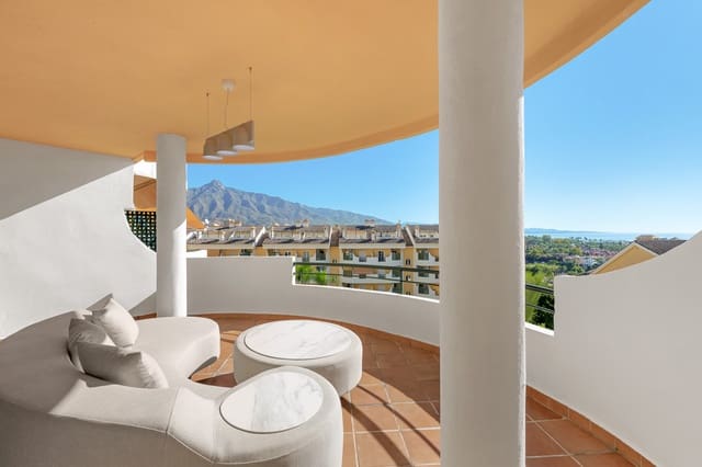 3 chambre Appartement à vendre à Marbella avec piscine garage - 912 000 € (Ref: 9272338)