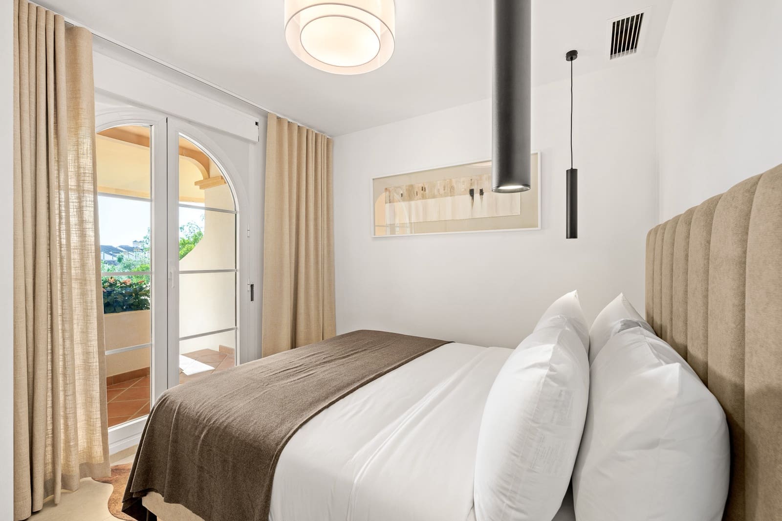 3 chambre Appartement à vendre à Marbella avec piscine garage - 912 000 € (Ref: 9272338)