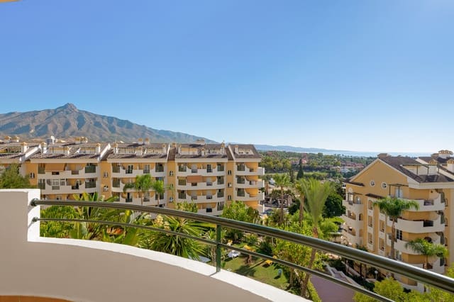 3 chambre Appartement à vendre à Marbella avec piscine garage - 912 000 € (Ref: 9272338)