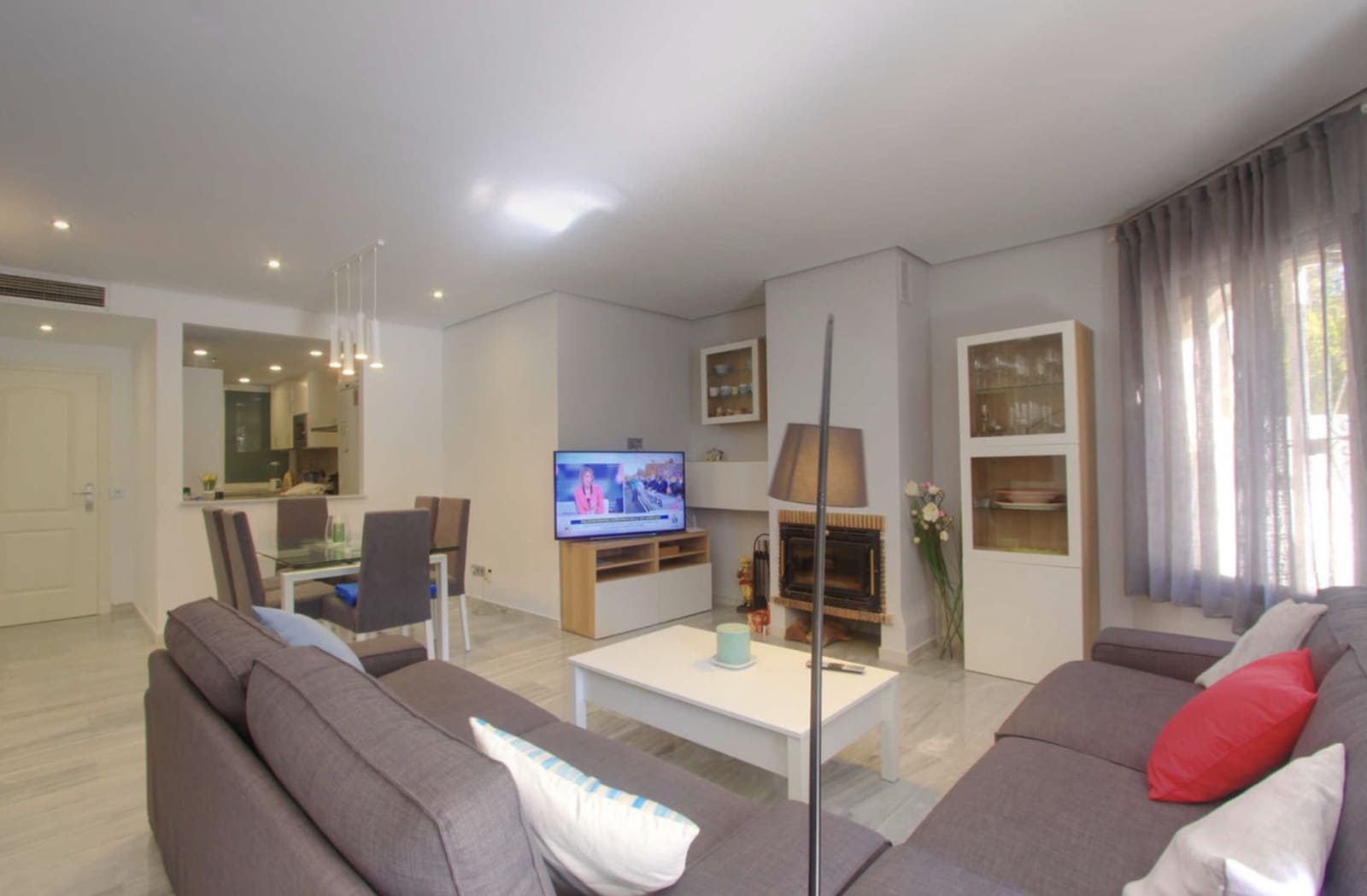 3 bedroom Apartment for sale in Marbella with pool garage - € 649,000 (Ref: 9272339)