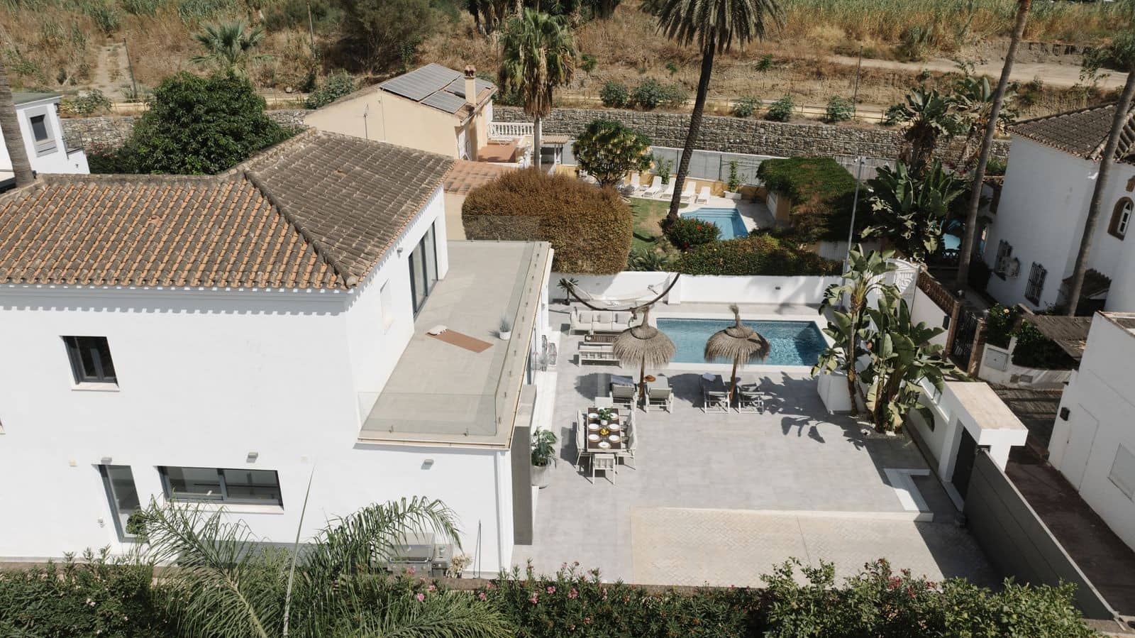 4 soveværelse Villa til salg i Nueva Andalucia med swimmingpool - € 2.695.000 (Ref: 9285084)