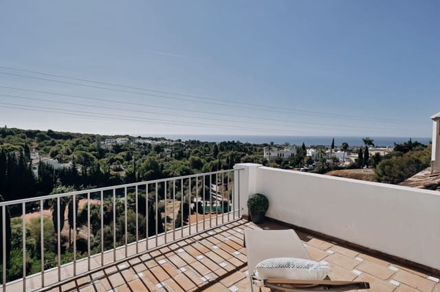 4 slaapkamer Huis te koop in Marbella met zwembad garage - € 1.590.000 (Ref: 9285085)