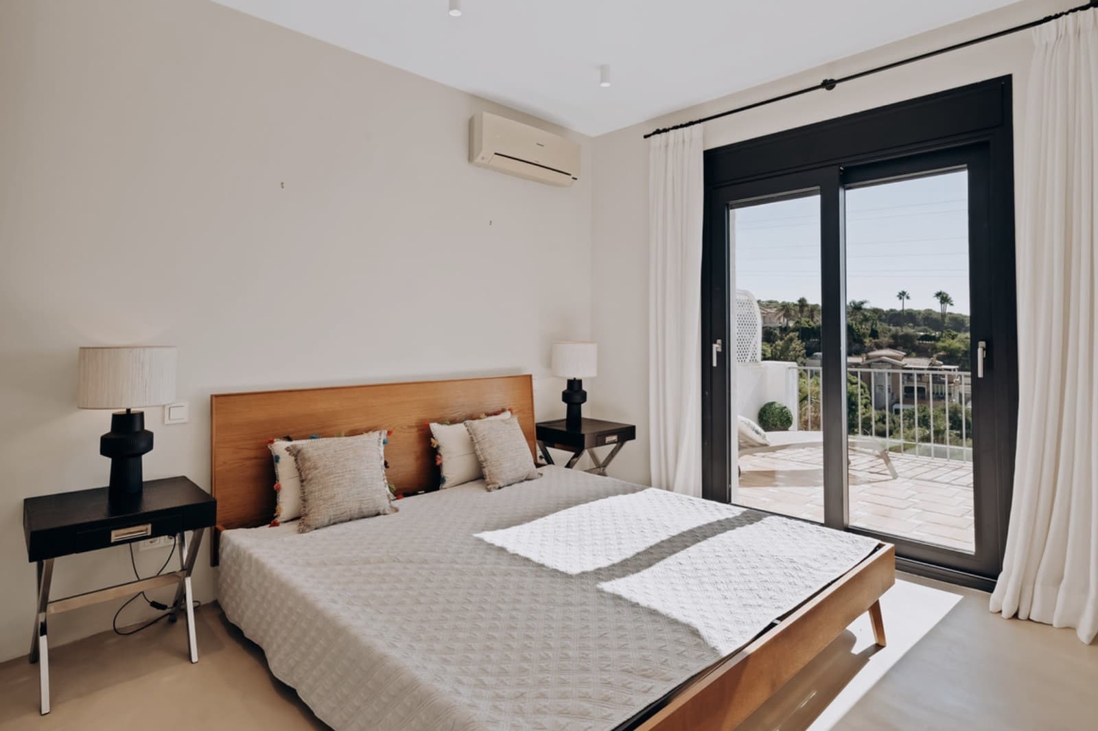 4 chambre Maison de Ville à vendre à Marbella avec piscine garage - 1 590 000 € (Ref: 9285085)