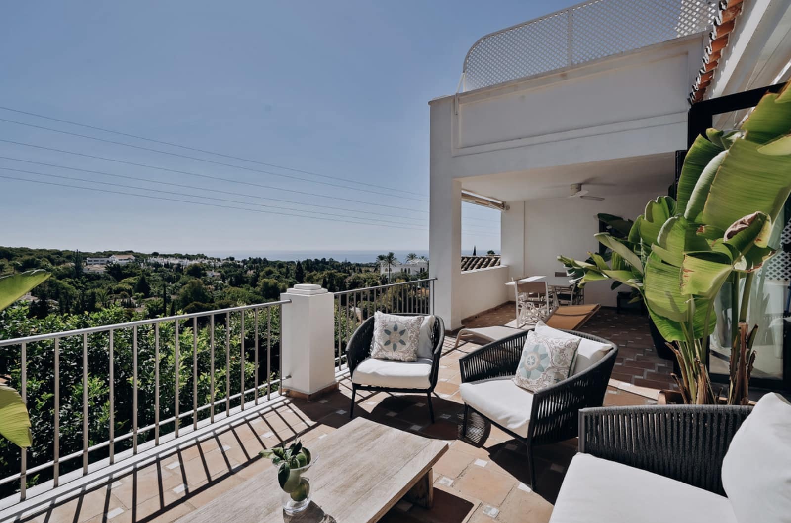 4 chambre Maison de Ville à vendre à Marbella avec piscine garage - 1 590 000 € (Ref: 9285085)
