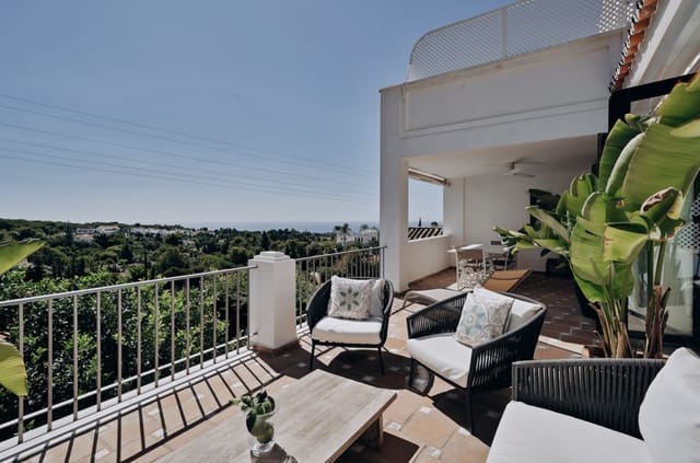 4 soveværelse Byhus til salg i Marbella med swimmingpool garage - € 1.590.000 (Ref: 9285085)