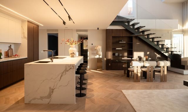 3 soverom Penthouse til salgs i Nueva Andalucia, Marbella med svømmebasseng garasje - € 2 695 000 (Ref: 9285086)