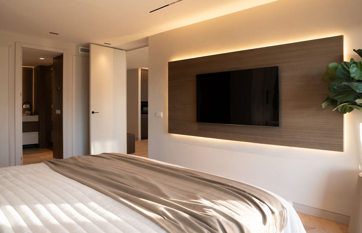 3 soverom Penthouse til salgs i Nueva Andalucia med svømmebasseng garasje - € 2 695 000 (Ref: 9285086)