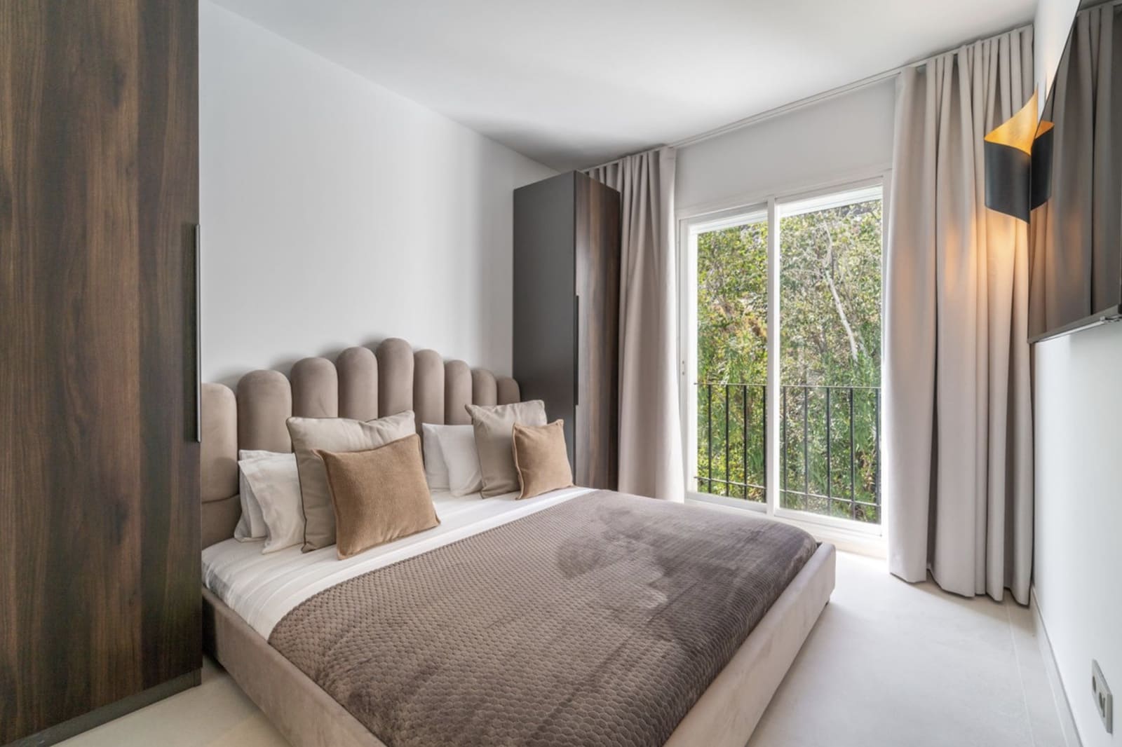 3 slaapkamer Penthouse te koop in La Quinta met zwembad garage - € 899.000 (Ref: 9285087)