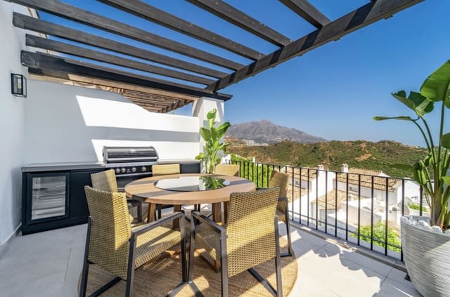 3 soveværelse Penthouse til salg i La Quinta, Benahavís med swimmingpool garage - € 899.000 (Ref: 9285087)