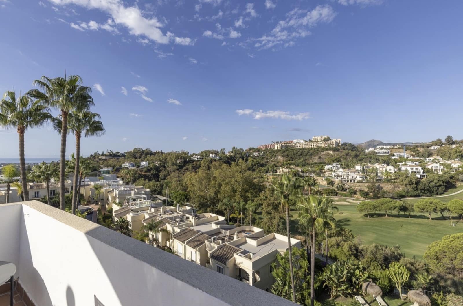 3 chambre Penthouse à vendre à La Quinta avec piscine garage - 595 000 € (Ref: 9285088)