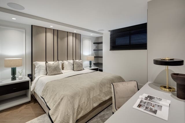 6 chambre Villa/Maison à vendre à Nueva Andalucia, Marbella avec piscine garage - 5 850 000 € (Ref: 9296738)