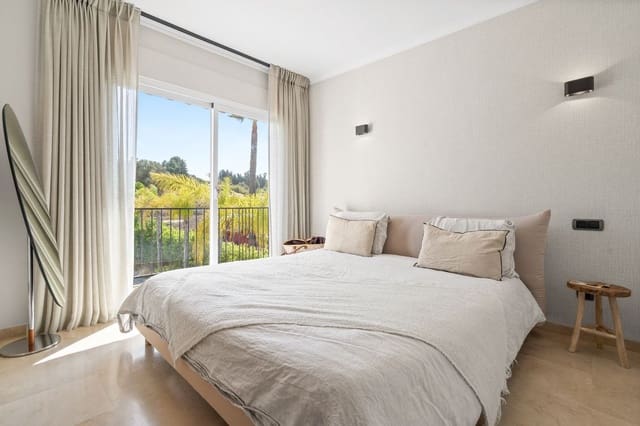 Chalet de 5 habitaciones en Nueva Andalucia, Marbella en venta con piscina garaje - 2.295.000 € (Ref: 9296741)